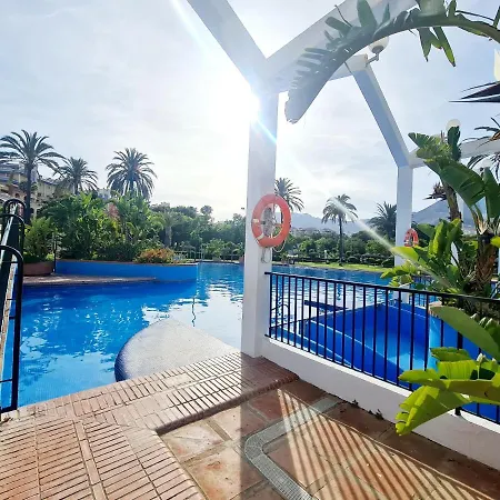 Precioso Apartamento Con Piscinas Y Vistas Al Mar. Benalmadena Exterior photo