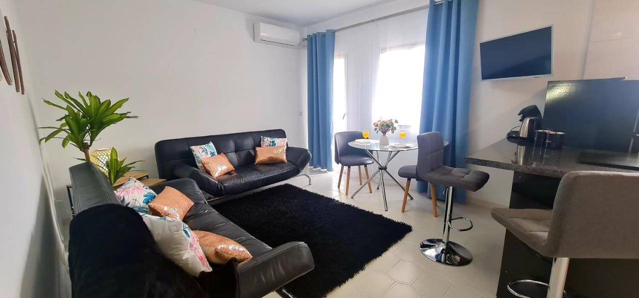 Appartement Precioso Con Piscinas Y Vistas Al Mar. *