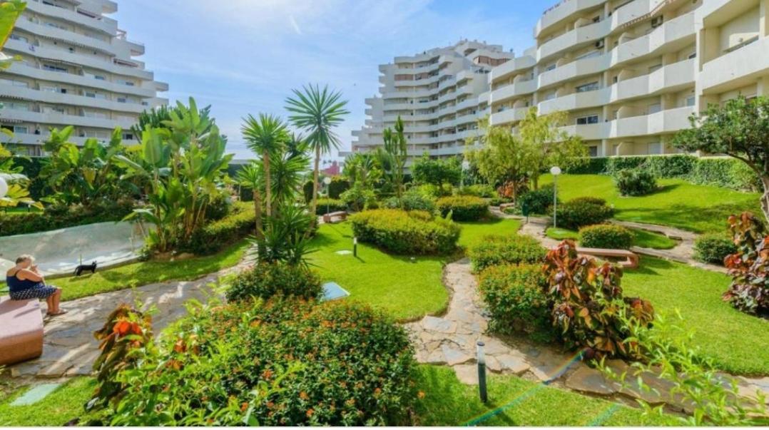 Precioso Con Piscinas Y Vistas Al Mar. Appartement