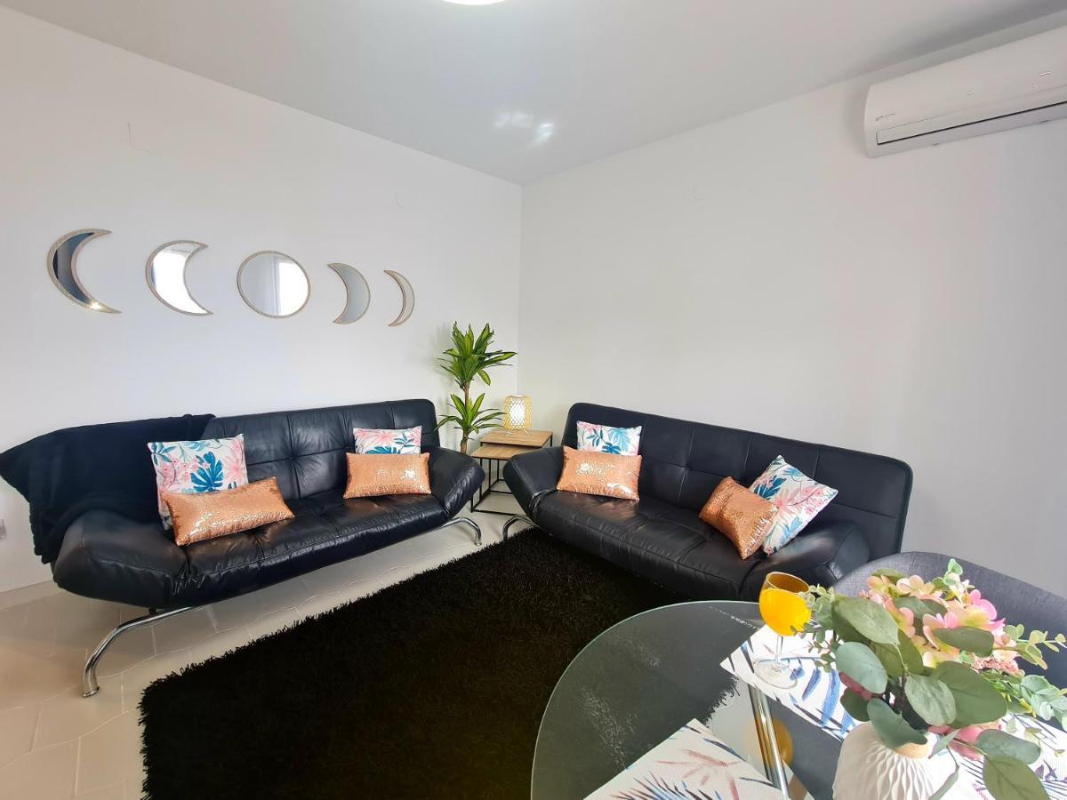 Appartement Precioso Con Piscinas Y Vistas Al Mar. Benalmádena
