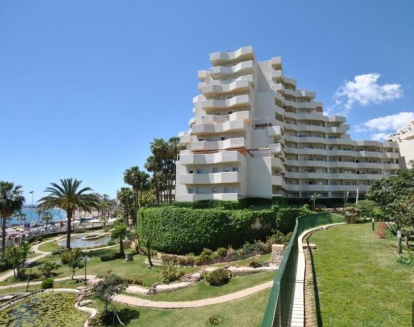 Appartement Precioso Con Piscinas Y Vistas Al Mar. *